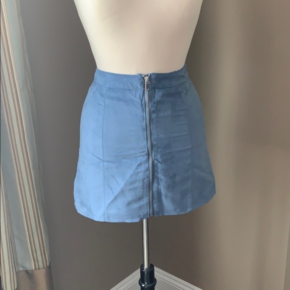 Suede high waisted skirt - Picture 2 of 3